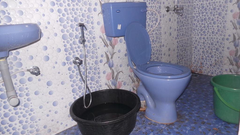 J.S Holiday Guest House 칼랑굿 외부 사진
